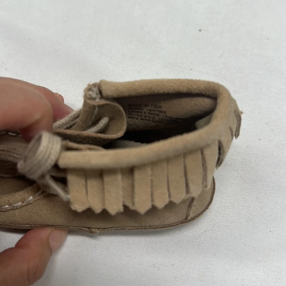 Mixed Lot of Baby Gap & Old Navy Cream Tan Shoes Size 6-12months
